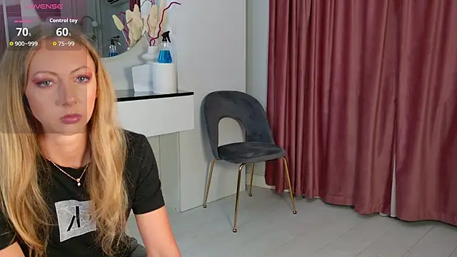 SiennaPierce online show from 07/15/26, 11:37