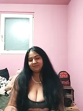 Snapshot of Melissa10 chatting on 12/13/25, 09:53 Melissa10 online show from 12/13/25, 09:53