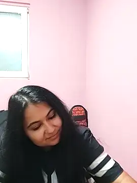 Snapshot of Melissa10 chatting on 12/14/25, 08:57 Melissa10 online show from 12/14/25, 08:57