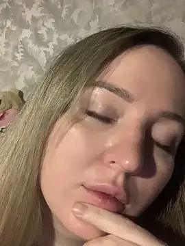 hotsteacher online show from 11/15/25, 02:20