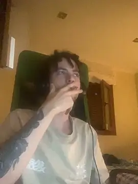 AngelJoven online show from 09/17/25, 10:22