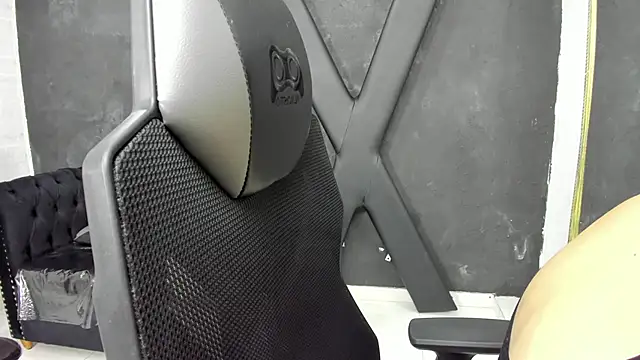 Snapshot of RosalineGrey chatting on 10/17/25, 05:32 RosalineGrey online show from 10/17/25, 05:32