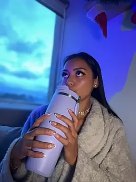 im-isabella online show from 12/04/25, 10:40