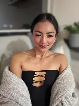 im-isabella online show from 06/11/26, 02:53