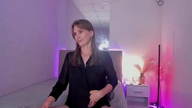 Snapshot of ChristyBrook chatting on 09/16/25, 07:15 ChristyBrook online show from 09/16/25, 07:15