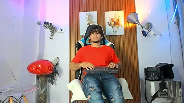 Jhossua  online show from 09/19/25, 11:11