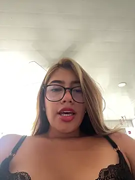 sara calderon online show from 10/11/25, 01:20