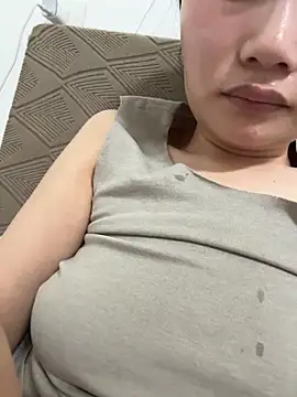 uulove521 online show from 10/29/25, 01:13