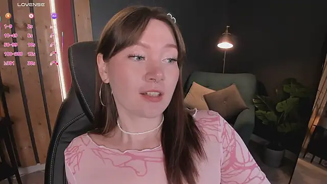 Ash Hasmy online show from 10/11/25, 12:15