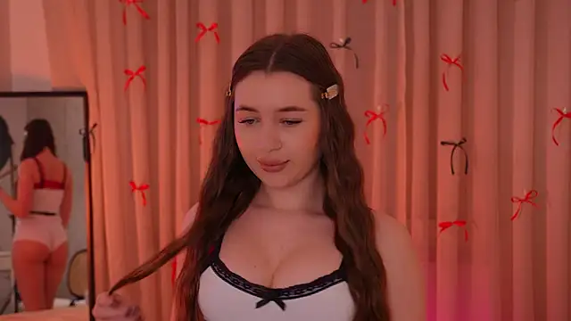 Snapshot of LiaGotti chatting on 12/05/25, 08:05 LiaGotti online show from 12/05/25, 08:05