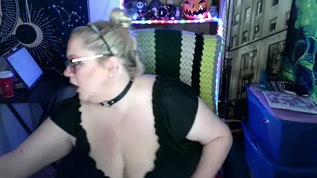 Kinky Witch online show from 05/22/26, 05:51
