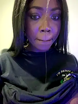 Snapshot of Alexia_24 chatting on 12/02/25, 03:45 Alexia 24 online show from 12/02/25, 03:45