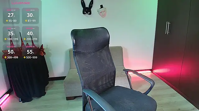 Snapshot of Axel-xoxo chatting on 11/27/25, 06:15 Axel-xoxo online show from 11/27/25, 06:15