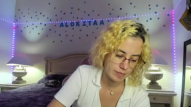 aalokitaa online show from 11/04/25, 06:01