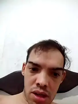 GuilhermeYuree online show from 05/24/26, 09:03