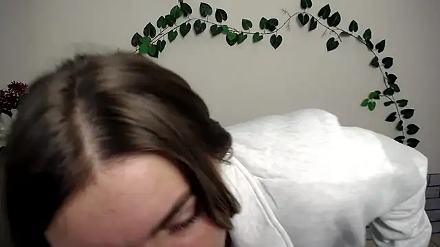 Magic Katarina  online show from 10/07/25, 06:54