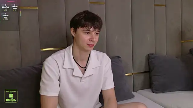 Snapshot of AnthonyHall chatting on 10/25/25, 11:07 AnthonyHall online show from 10/25/25, 11:07