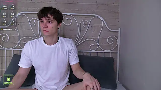 Snapshot of AnthonyHall chatting on 11/14/25, 04:22 AnthonyHall online show from 11/14/25, 04:22