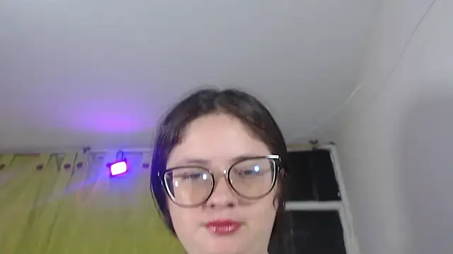 KrystalAdams online show from 06/06/26, 01:49