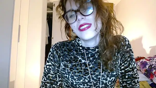 refem9 online show from 10/13/25, 04:40