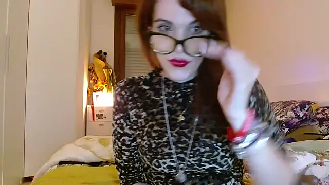 refem9 online show from 10/24/25, 04:47