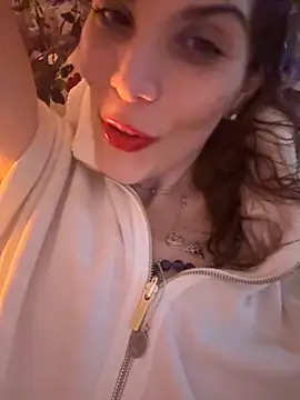 refem9 online show from 10/30/25, 06:19