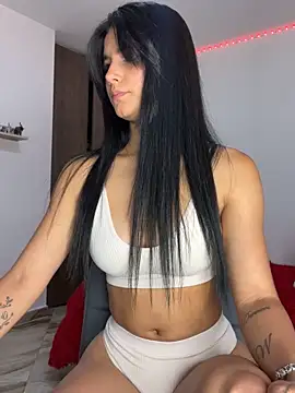 Snapshot of Vaneza_G1 chatting on 04/29/26, 04:49 Vaneza G1 online show from 04/29/26, 04:49