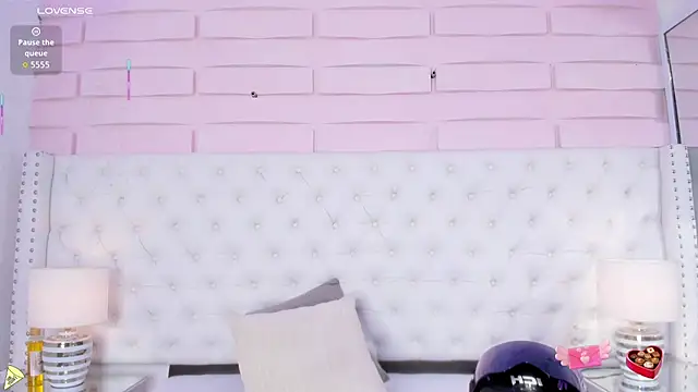 Snapshot of abby-joule chatting on 10/22/25, 03:01 abby-joule online show from 10/22/25, 03:01