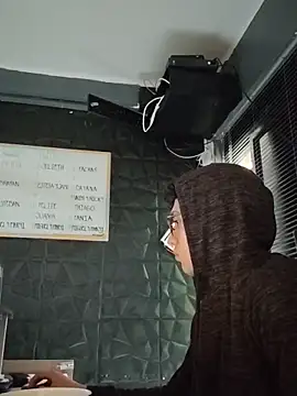 Snapshot of jacobs_shelby chatting on 09/30/25, 01:38 jacobs shelby online show from 09/30/25, 01:38