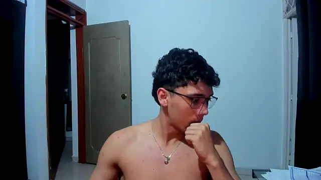 Snapshot of jacobs_shelby chatting on 10/08/25, 01:03 jacobs shelby online show from 10/08/25, 01:03