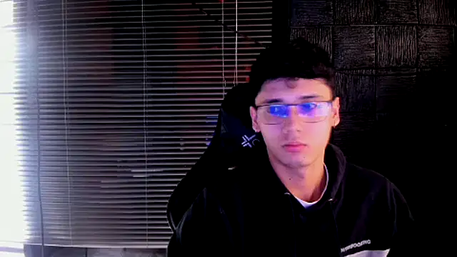 Snapshot of jacobs_shelby chatting on 10/08/25, 01:42 jacobs shelby online show from 10/08/25, 01:42