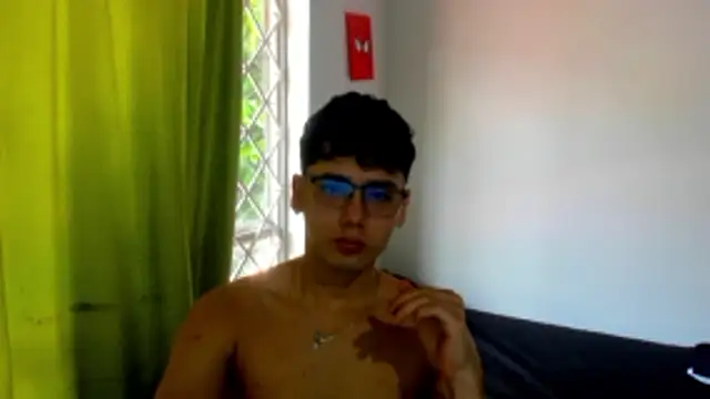 Snapshot of jacobs_shelby chatting on 10/19/25, 04:51 jacobs shelby online show from 10/19/25, 04:51