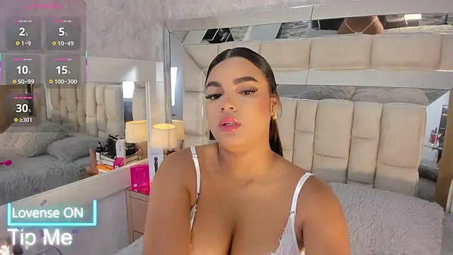 Snapshot of VICTORIAGRAYS chatting on 09/26/25, 11:14 VICTORIAGRAYS online show from 09/26/25, 11:14