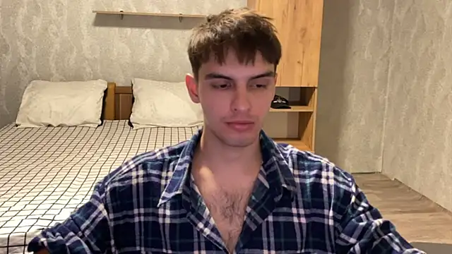 Snapshot of elliot_scott chatting on 09/13/25, 03:34 elliot scott online show from 09/13/25, 03:34