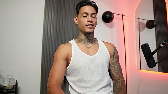 AxelVilla  online show from 09/16/25, 08:10