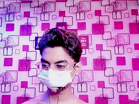 ChiseledCharm online show from 09/30/25, 05:29