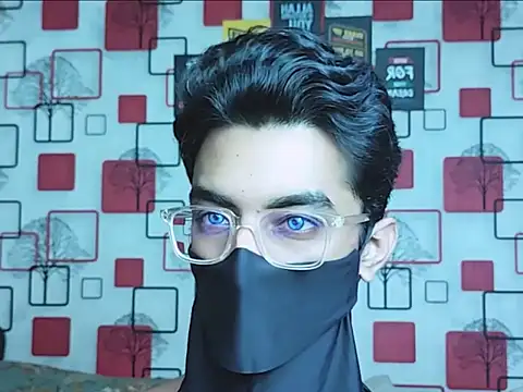 ChiseledCharm online show from 10/08/25, 05:54