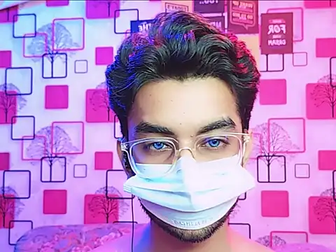 ChiseledCharm online show from 10/10/25, 07:35