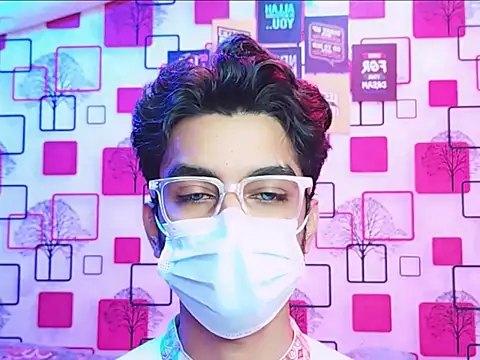 ChiseledCharm online show from 10/18/25, 07:58