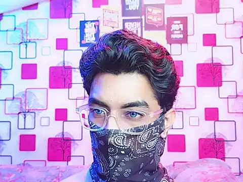 ChiseledCharm online show from 10/23/25, 07:45