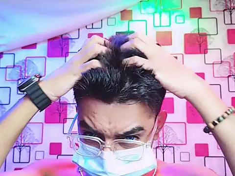 ChiseledCharm online show from 11/01/25, 07:49