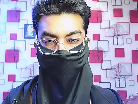 ChiseledCharm online show from 11/30/25, 08:57