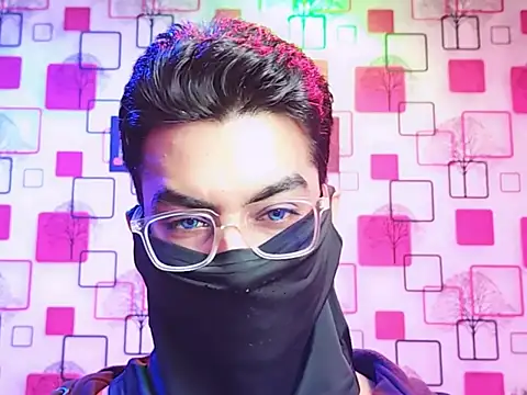 ChiseledCharm online show from 12/01/25, 06:35