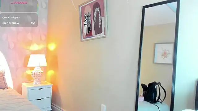 isabella milf  online show from 09/20/25, 07:04