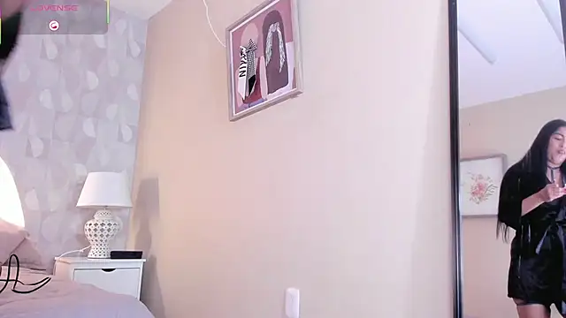 isabella milf  online show from 10/08/25, 07:11