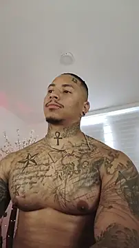 Snapshot of David_tatto1 chatting on 11/30/25, 07:07 David tatto1 online show from 11/30/25, 07:07