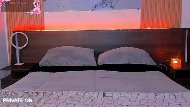 samanthaa moon online show from 06/18/26, 12:33