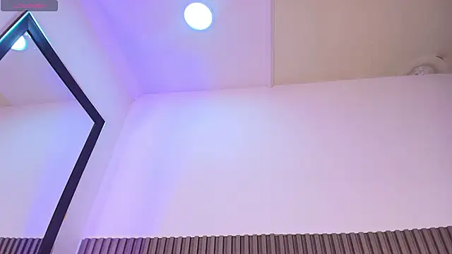 ZOETTAYLOR online show from 05/16/26, 06:28