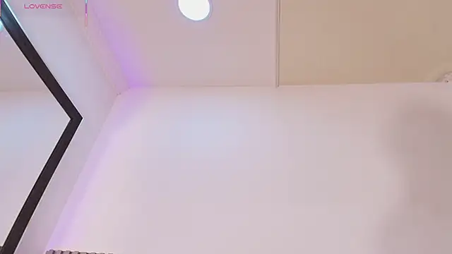 ZOETTAYLOR online show from 05/22/26, 07:08