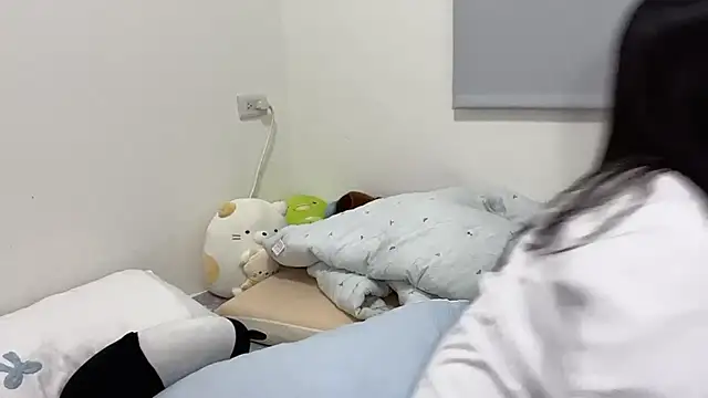 LHeart online show from 09/24/25, 02:31